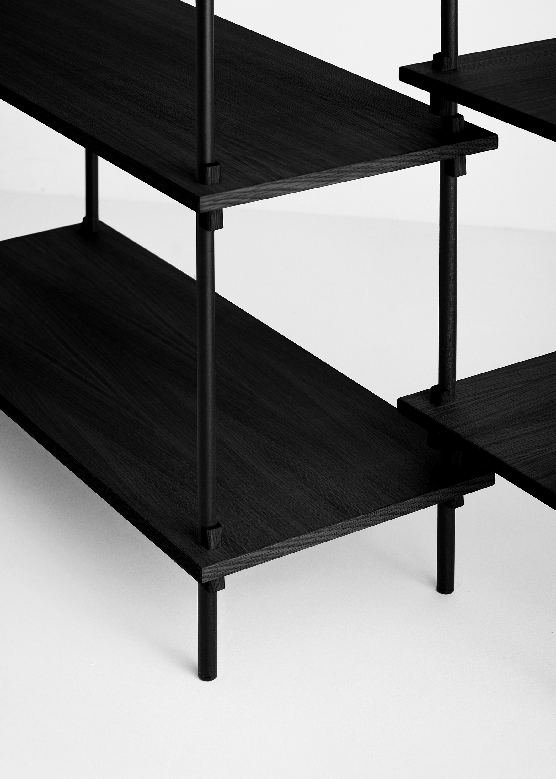 Moebe Shelving System Low single black