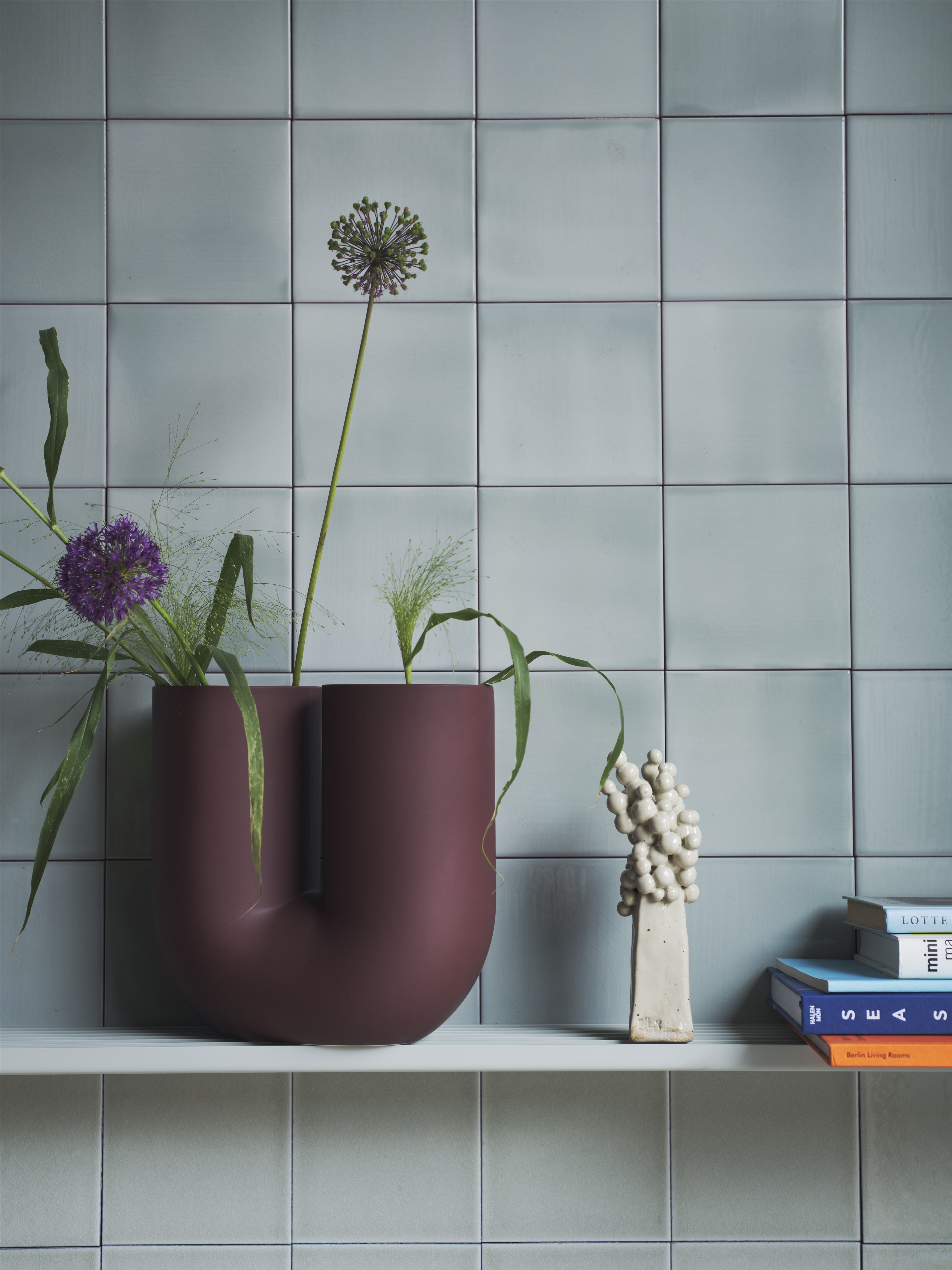 muuto Vase Kink Deep Red
