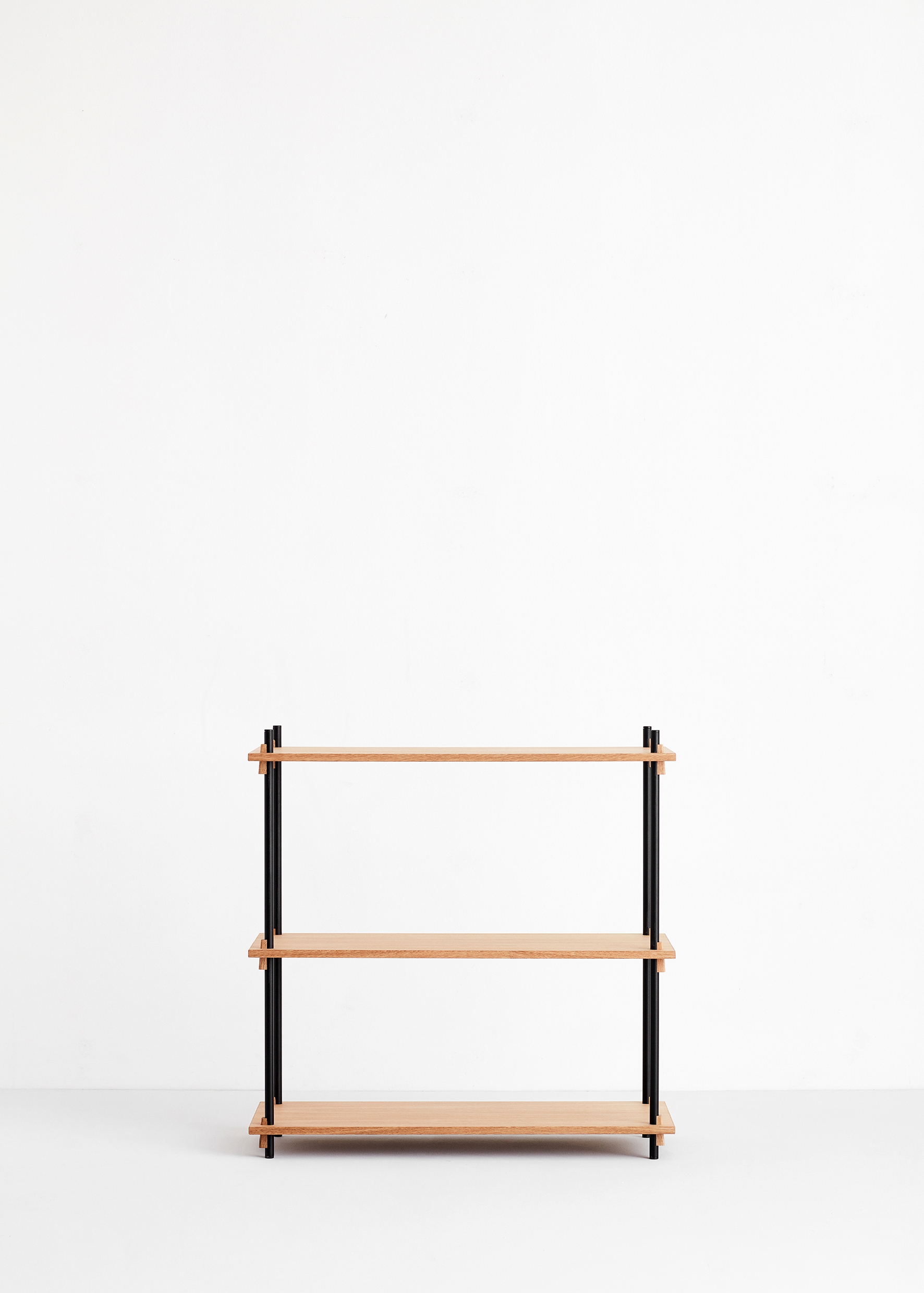 Moebe Shelving System Low single oak