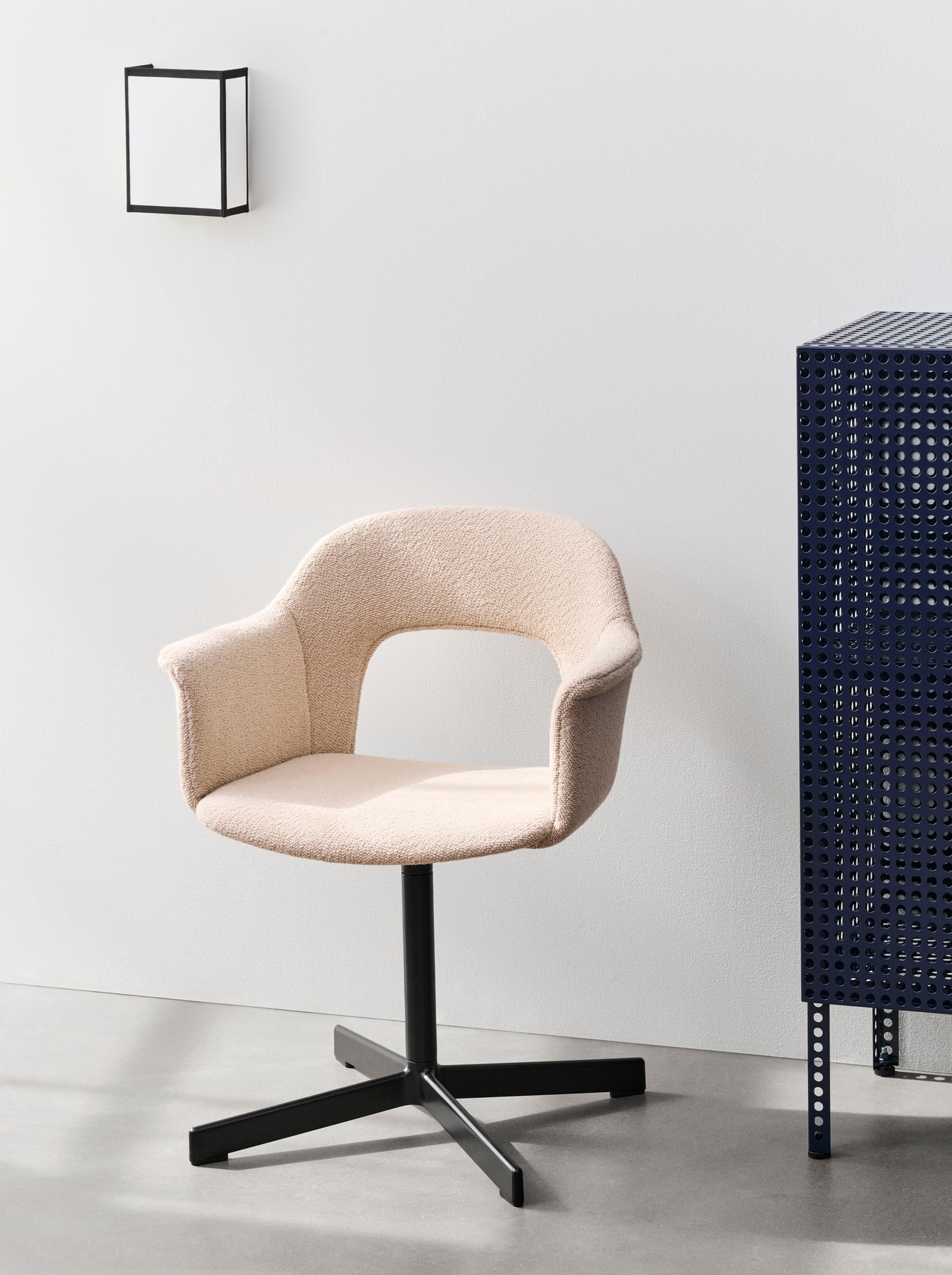 HAY Layout Armchair 234 | Base black | Turf Creme Melange