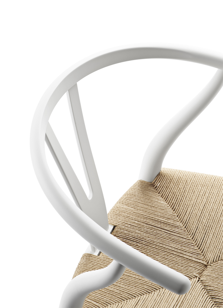 Carl Hansen CH 24 soft white Naturkordel Wishbone Chair