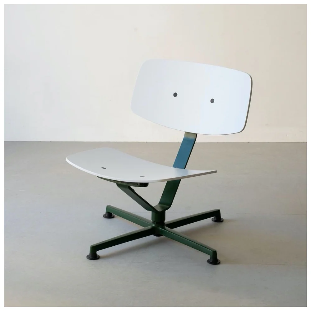 raawii Arba Lounge Chair | Plywood - Dark green base / light grey shell